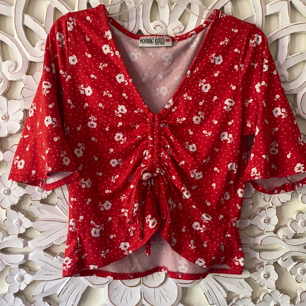 crop top - red floral v neck size S drawstring